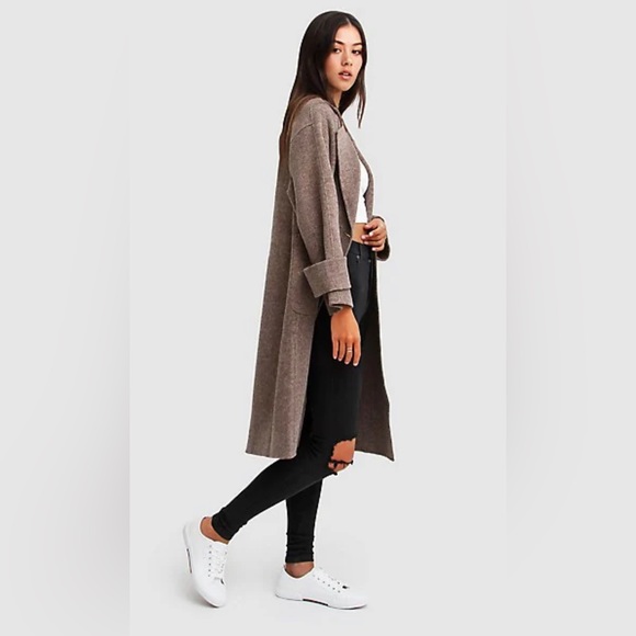 Belle & Bloom Rumour Has It Oversized Coat - Picture 4 of 4